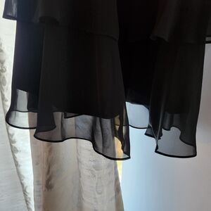 SLNY Sophisticated Black Dress